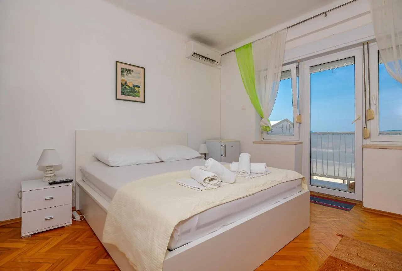 Double Bedroom Seaview Crikvenica Croacia